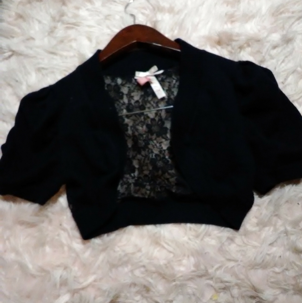 Derek Heart cropped over clothes sweater